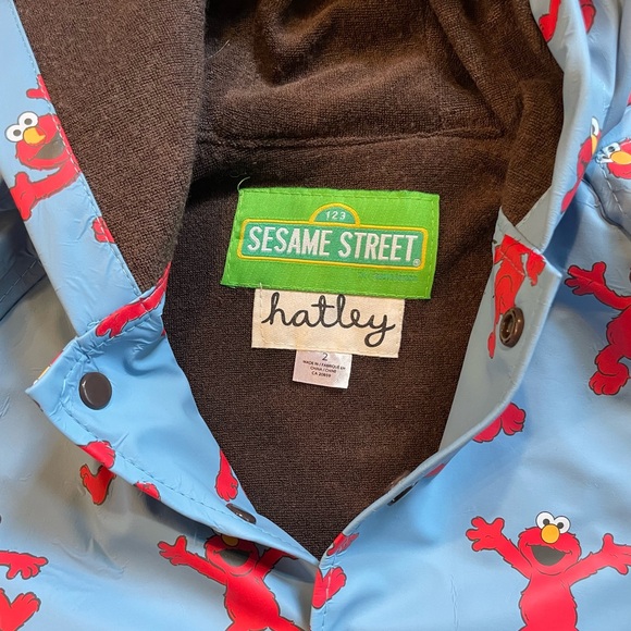 Elmo Rain Jacket - Picture 2 of 3